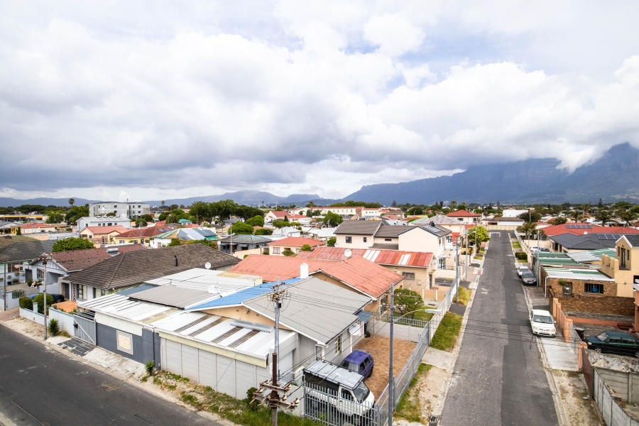 2 Bedroom Property for Sale in Athlone Western Cape